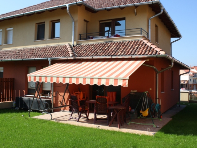 napellenző, napellenző Pécs, könyökkaros napellenző, könyökkaros napellenző Pécs