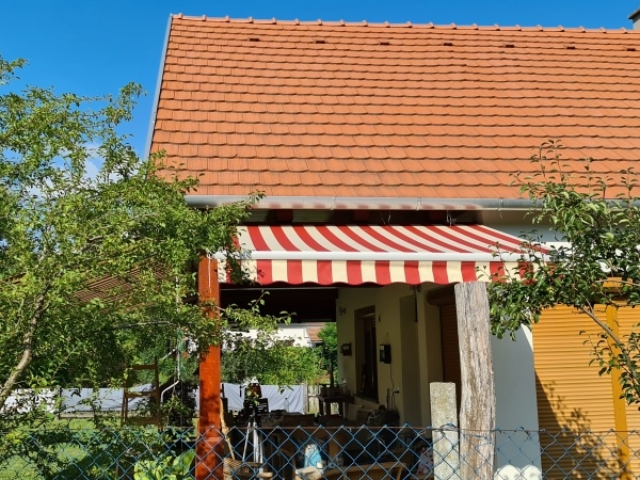 napellenző, napellenző Pécs, könyökkaros napellenző, könyökkaros napellenző Pécs